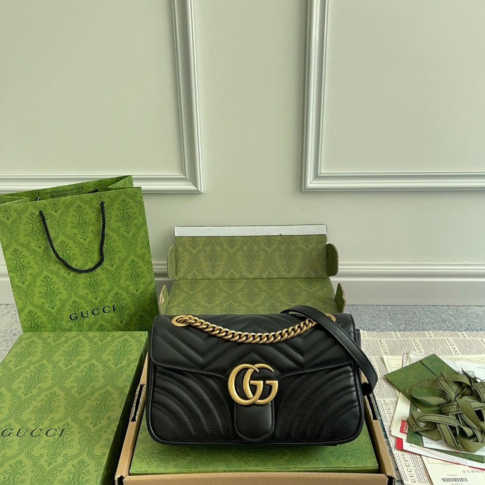 NWT Gucci GG Marmont Shoulder/Crossbody Bag 26 - Picture 2 of 9